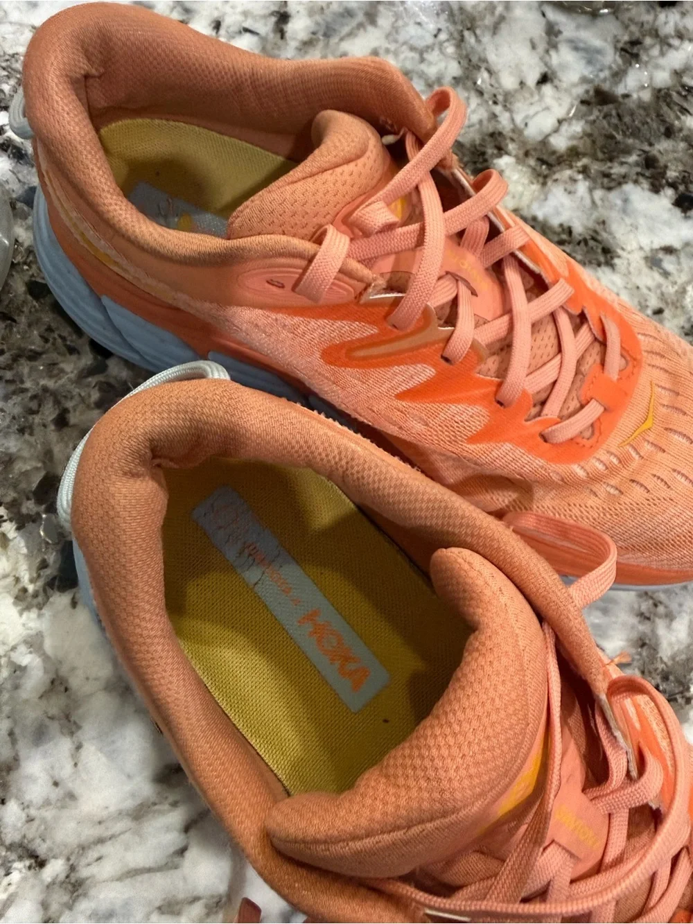 Hoka One One Gaviota 4 Running Shoes woman’s size 9
